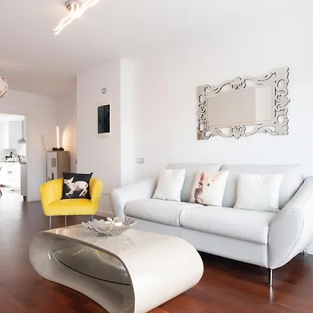 Casa Gus Large Luxurious With Sea View Apartment Corralejo